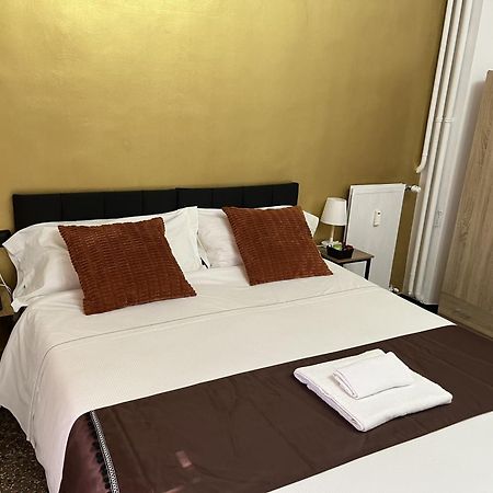 Genova Gold Rooms Exteriér fotografie