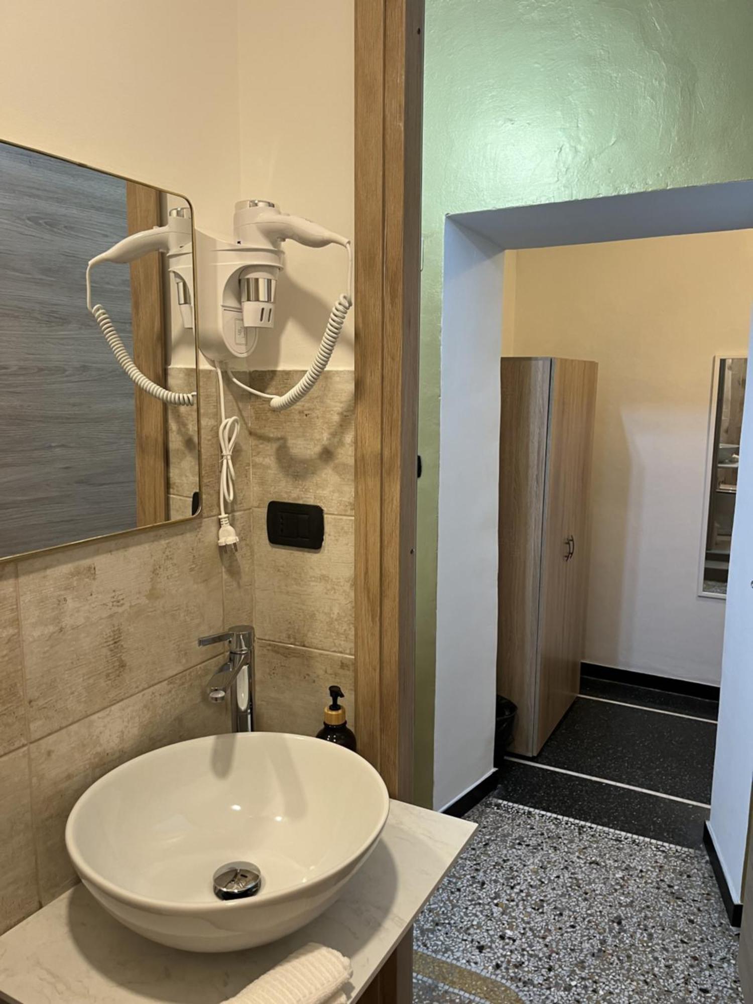 Genova Gold Rooms Pokoj fotografie